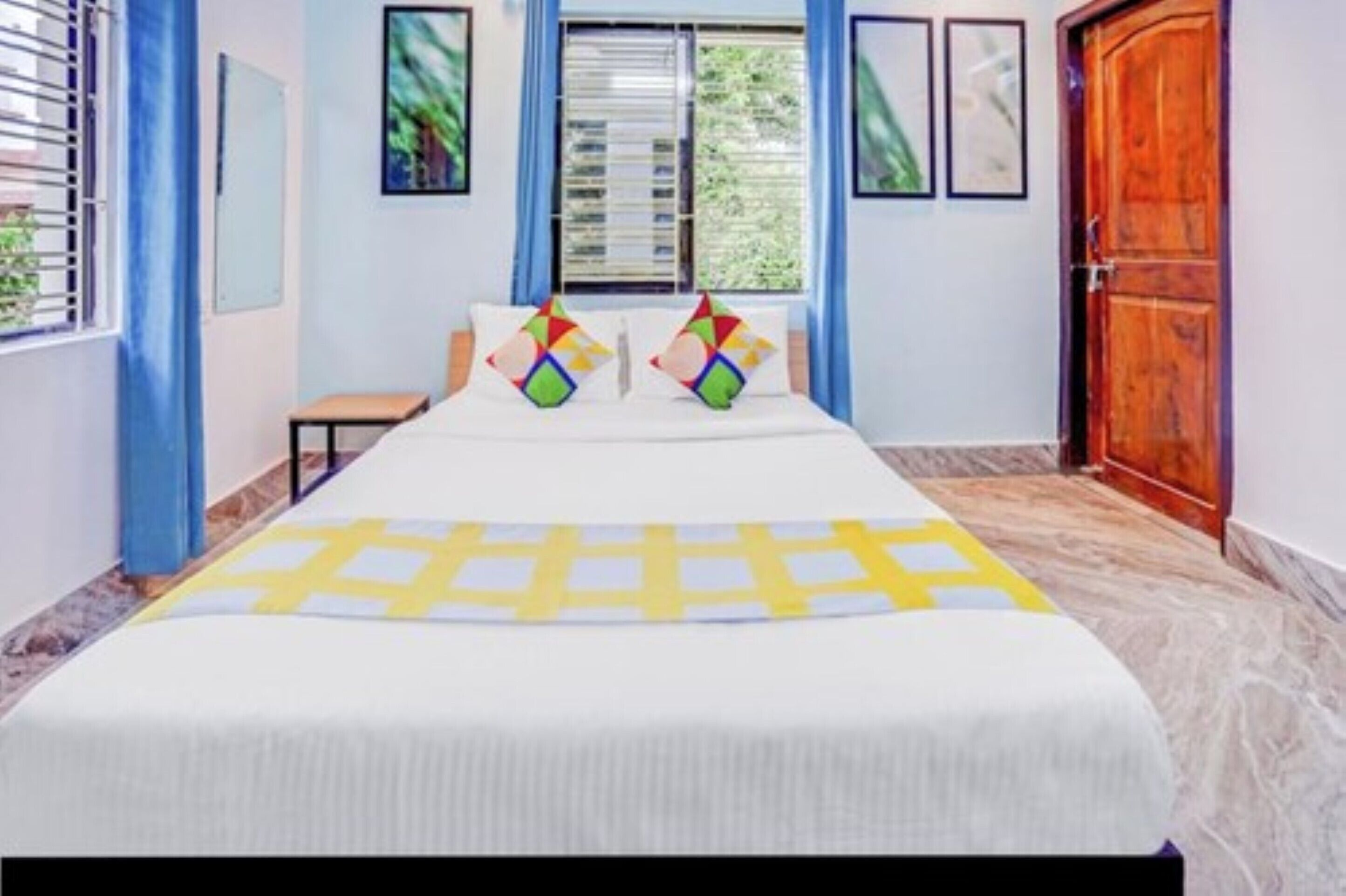 classic double room, city view | desk, free wifi, bed sheets