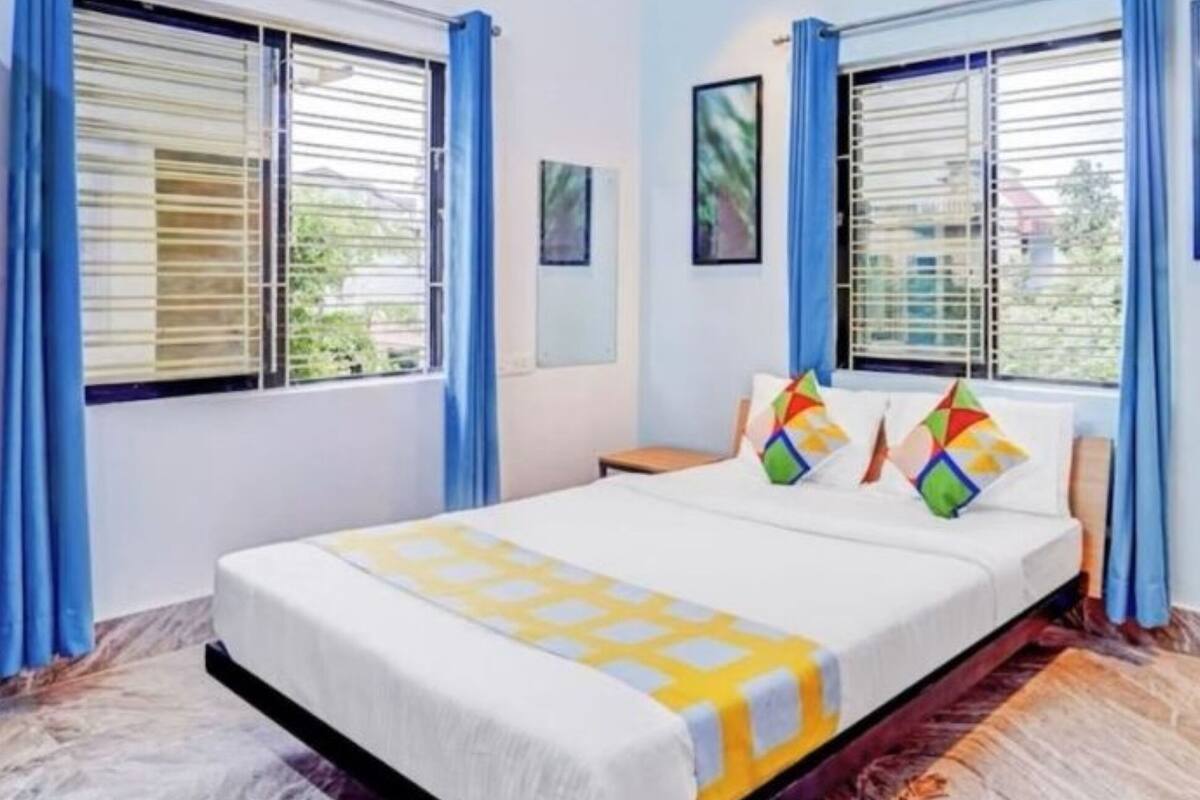 Classic Double Room, City View | Desk, free WiFi, bed sheets