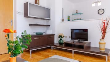 Family Apartment, Multiple Bedrooms, 2 Bathrooms (Beachside Apartment Krk) | Interior