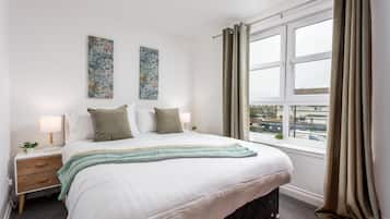 Classic Apartment, 2 Bedrooms, Non Smoking | 2 bedrooms, premium bedding, individually decorated