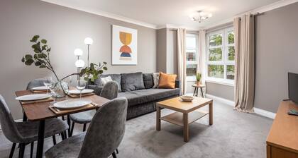 Elms Way No33 - Donnini Apartments