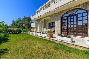 Outdoor dining - Exclusive Pool Escape Near Sea (Krk)