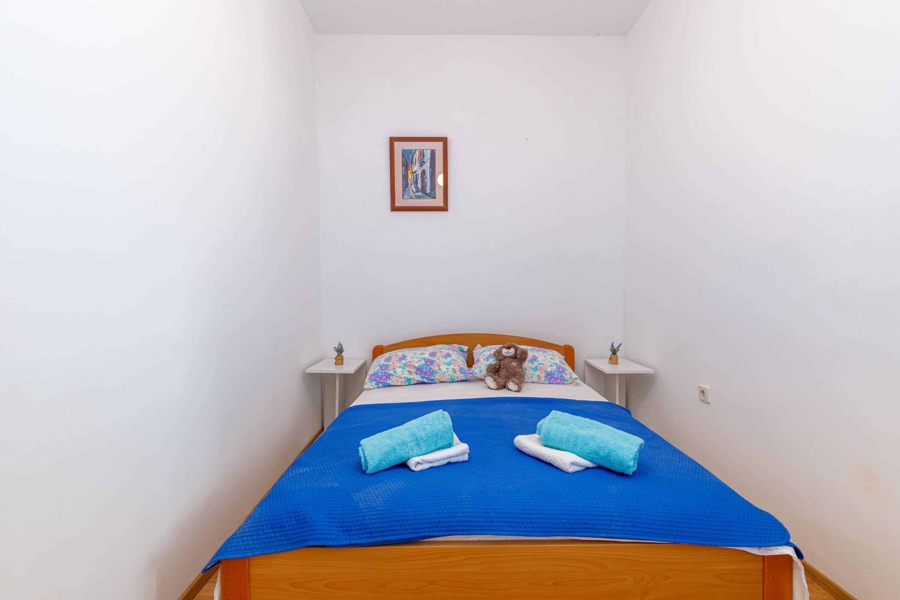Familienapartment, Mehrere Schlafzimmer, 2 Bäder (Exclusive Pool Escape Near Sea) | 3 Schlafzimmer, kostenloses WLAN, Bettwäsche