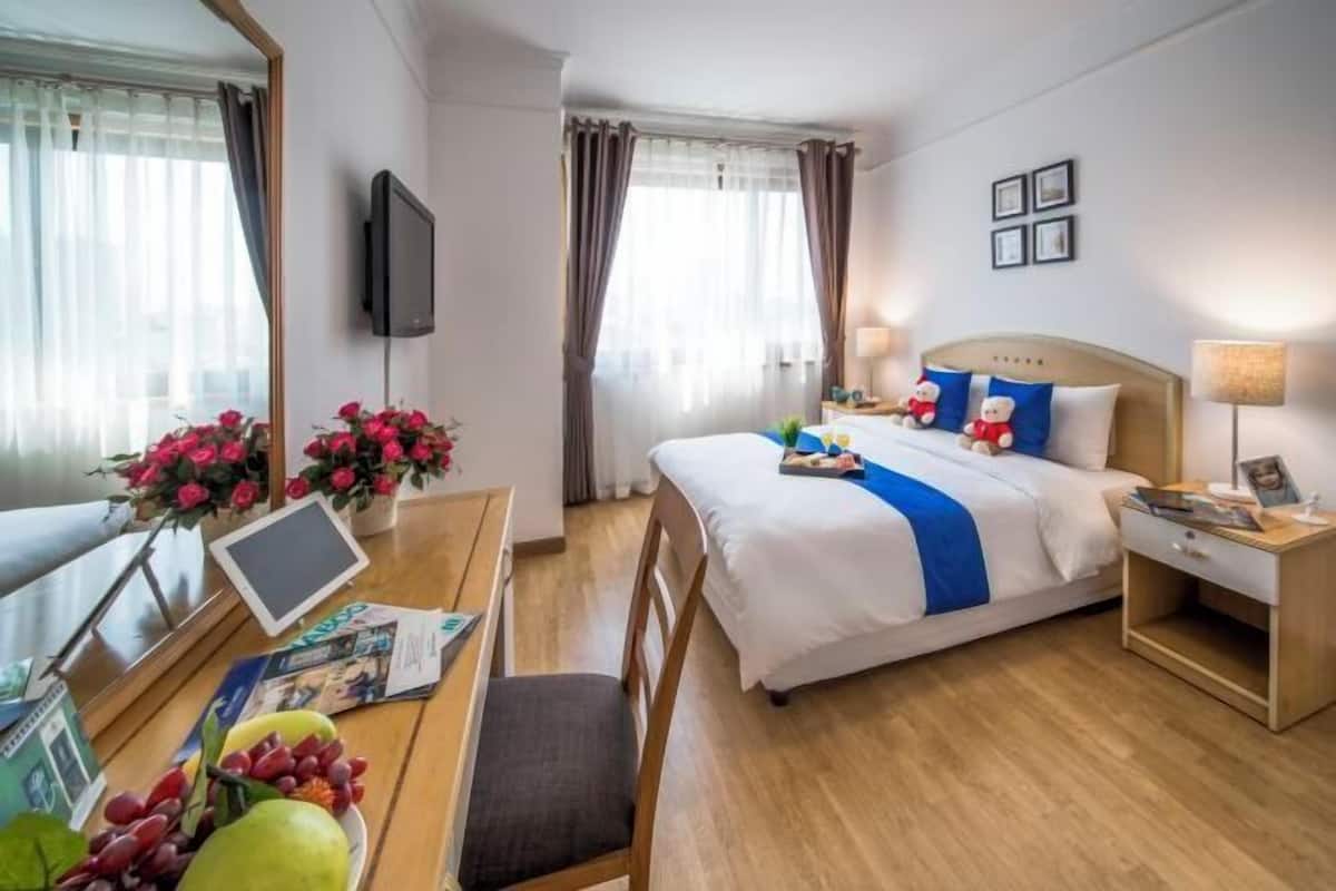 2 dormitoris, minibar, caixa forta a l'habitació i escriptori