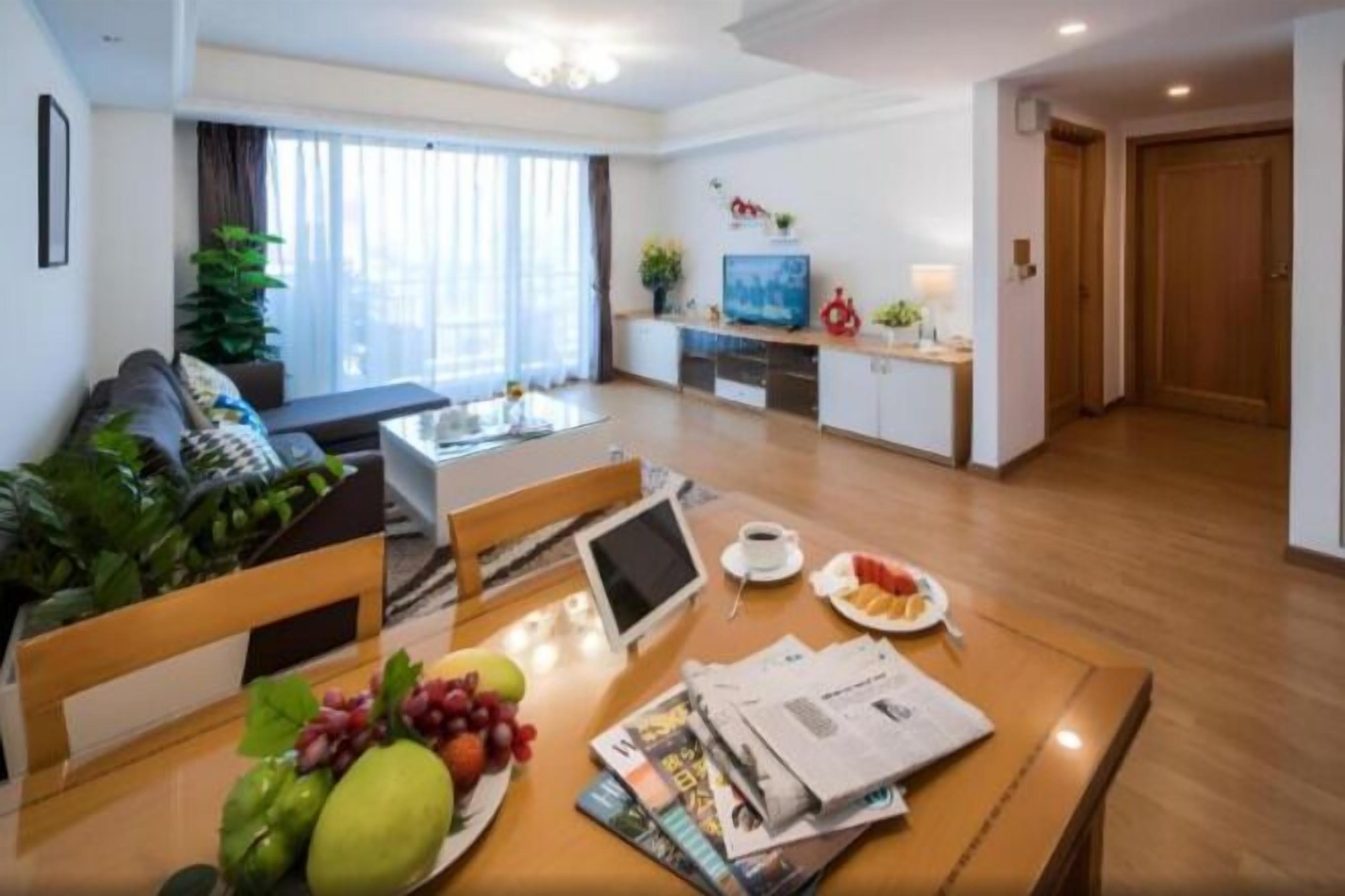 Living area | 40-inch LCD TV with cable channels, TV