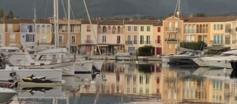 Maison de Pêcheur Rénovée et Climatisée Avec Amarrage