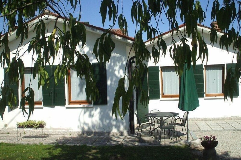 Holiday apartment Mira for 1 - 2 persons with 1 bedroom - Row house