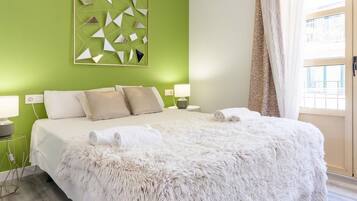 2 habitaciones, tabla de planchar con plancha, internet y ropa de cama