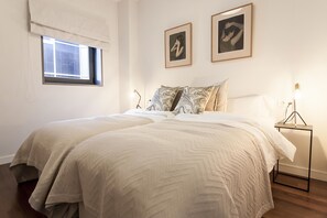 2 dormitorios, tabla de planchar con plancha, Internet y ropa de cama