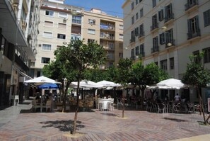 Outdoor dining - Centro Histórico Málaga WIFI (Málaga)