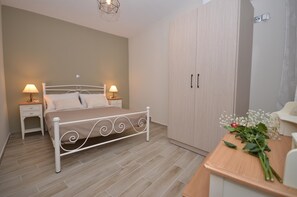 2 chambres, fer et planche à repasser, Wi-Fi gratuit, draps fournis