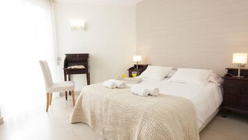 4 chambres, fer et planche Ă repasser, accĂšs Internet, draps fournis