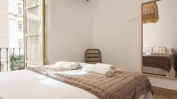 2 chambres, fer et planche à repasser, accès Internet, draps fournis