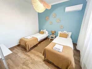 2 bedrooms, iron/ironing board, Internet, bed sheets