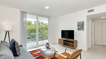 公寓, 1 间卧室 | 起居区 | 43-英寸智能电视(配备数码频道)、电视、Netflix