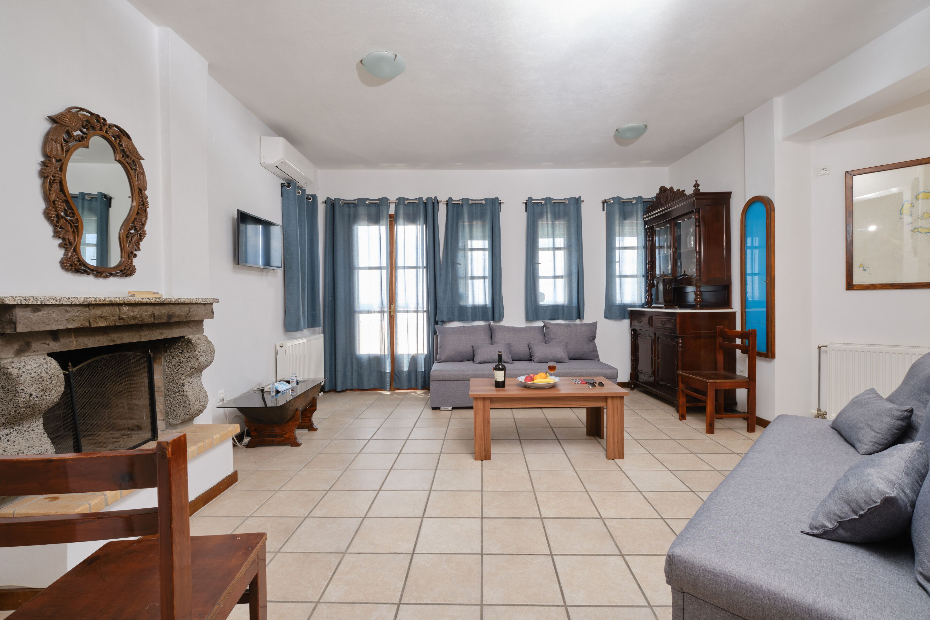 Villa | Living area | Smart TV