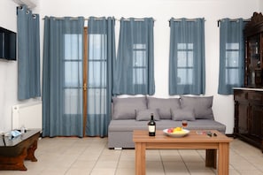 Villa | Living area | Smart TV
