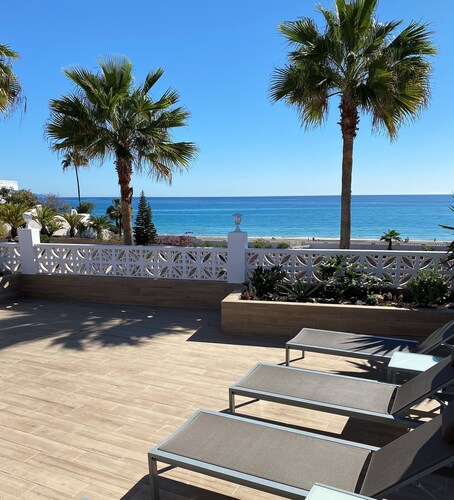 Bungalow am weißen Strand,  Glas Faser Internet, Top Lage und Top Ausstattung 
