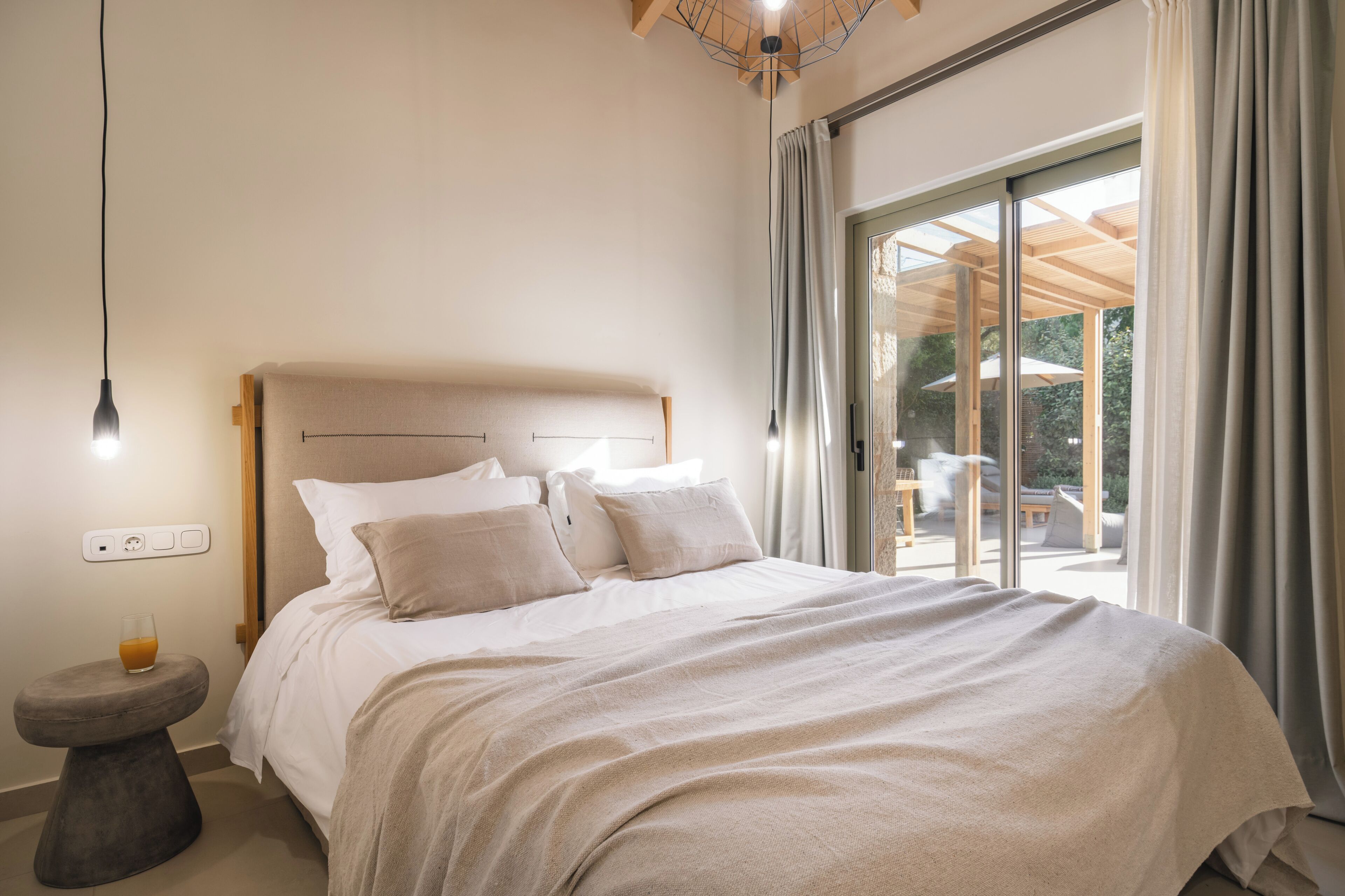 2 bedrooms, in-room safe, soundproofing, iron/ironing board