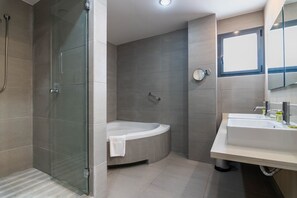 Hair dryer, bidet, towels, soap - Ibersol Atrio del Mar (Los Alcazares)