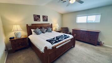 3 bedrooms, iron/ironing board, WiFi (free), bed sheets