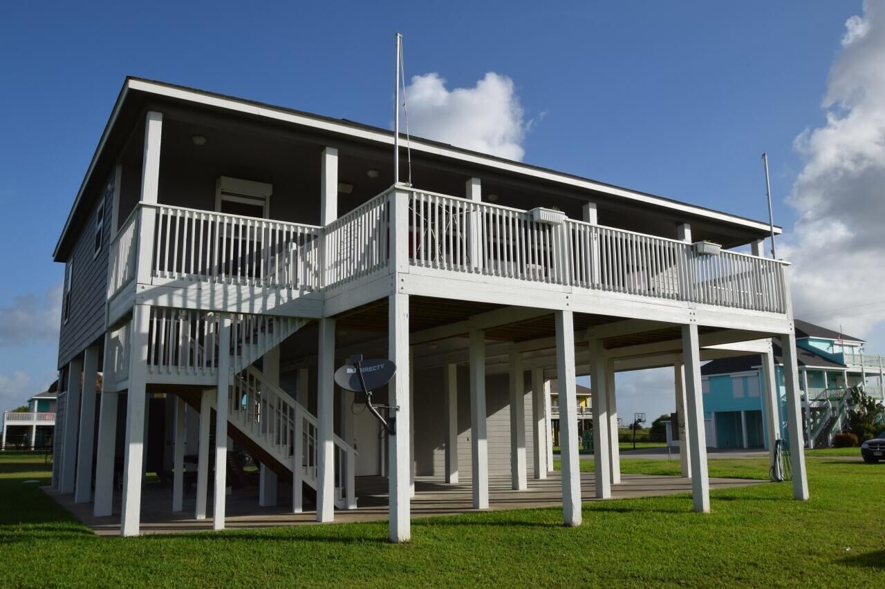 Quiet part of the beach, short walk to the water!