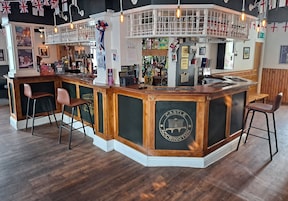 Bar (en la propiedad)
