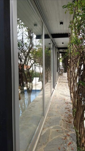 تفاصيل الفندق من الخارج