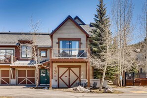 Exterior - Walk to Quicksilver Lift | Heart of Main St | Pool (Breckenridge)