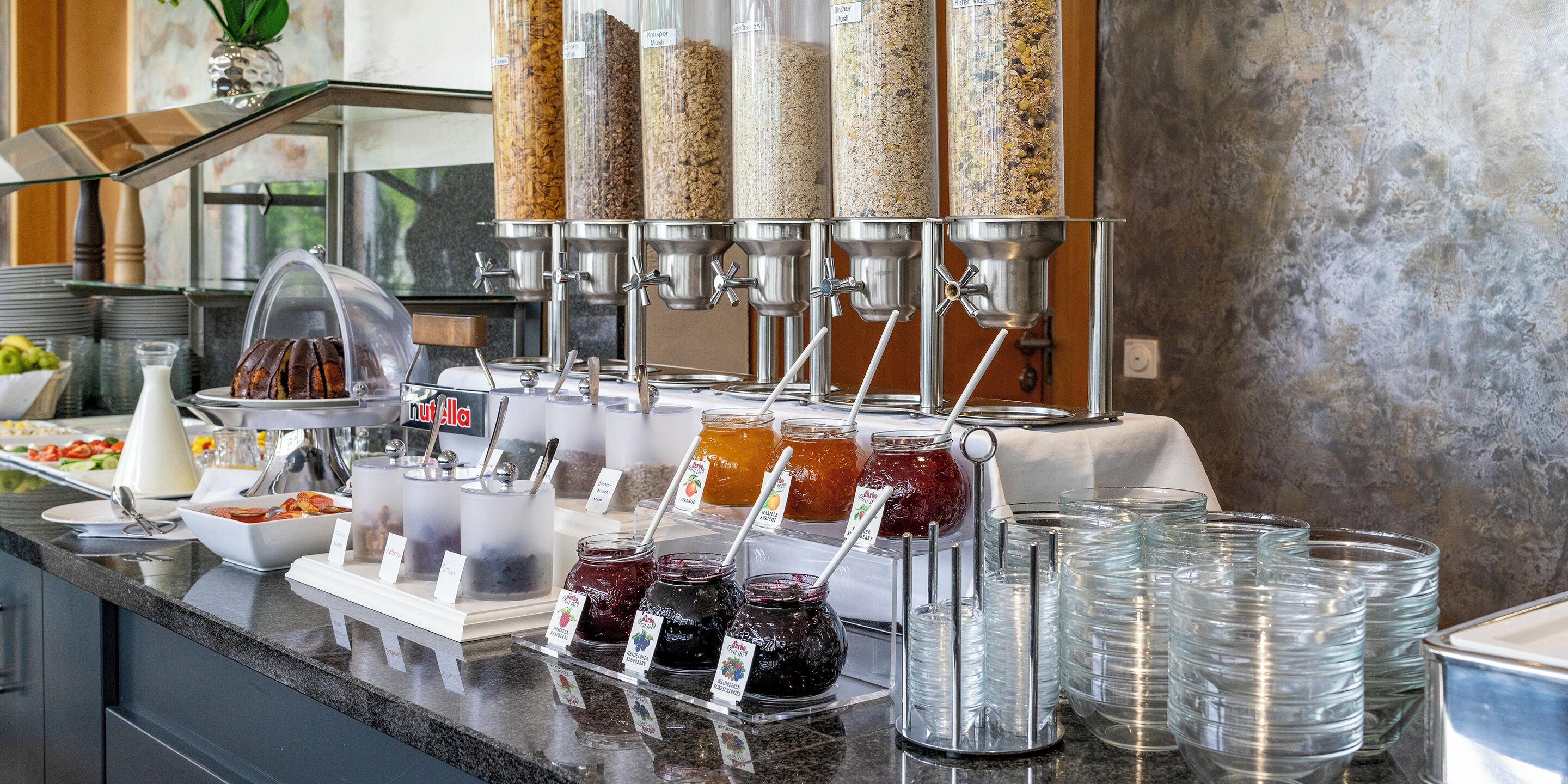 Daily buffet breakfast (EUR 19 per person)