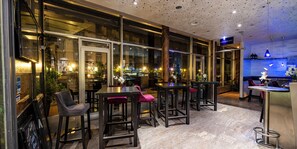 Bar (on property) - PLAZA Residence Stuttgart-Ditzingen (Ditzingen)