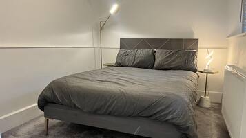 Apartment, 2 Queen Beds | 2 bedrooms, iron/ironing board, bed sheets