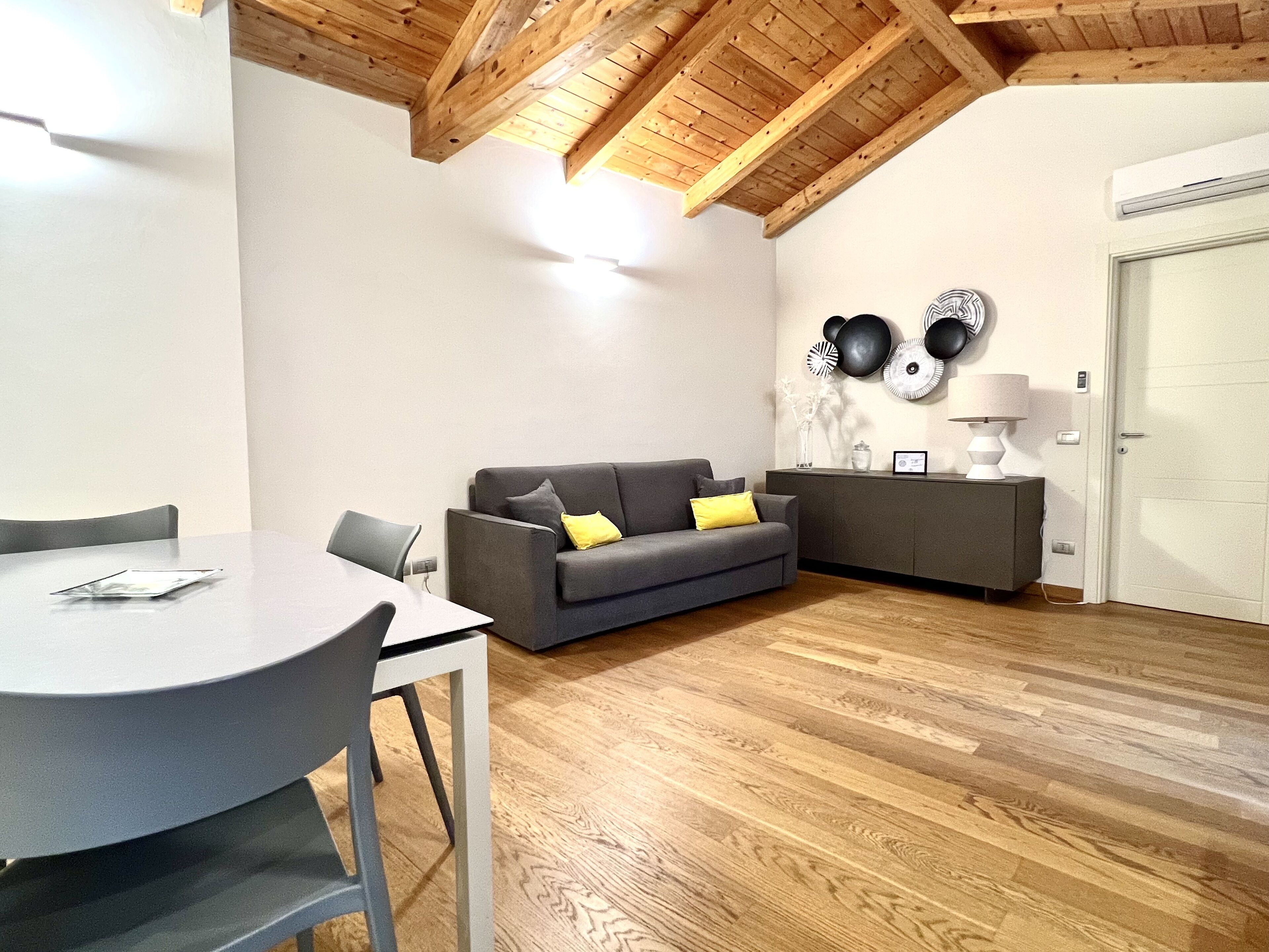 LIKE HOME <br>Homely and lovely apartament Cavour<br>