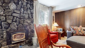 Huoneisto, 1 makuuhuone | Oleskelualue | Älytelevisio, takka, suoratoistopalvelut