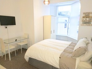 1 bedroom, iron/ironing board, free WiFi, bed sheets