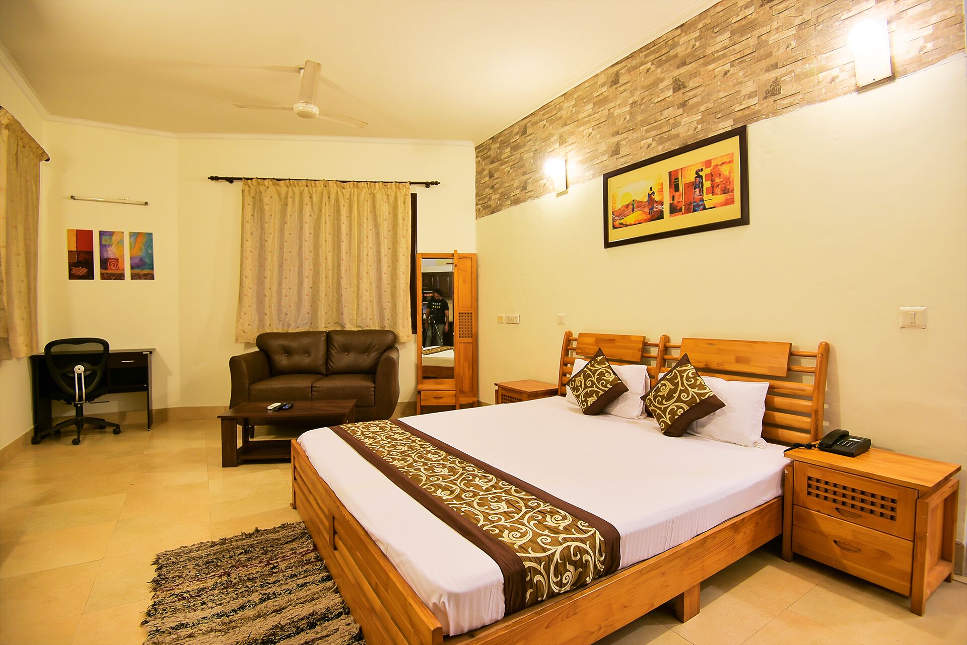 Bedchambers Serviced apartment in Sushant lok