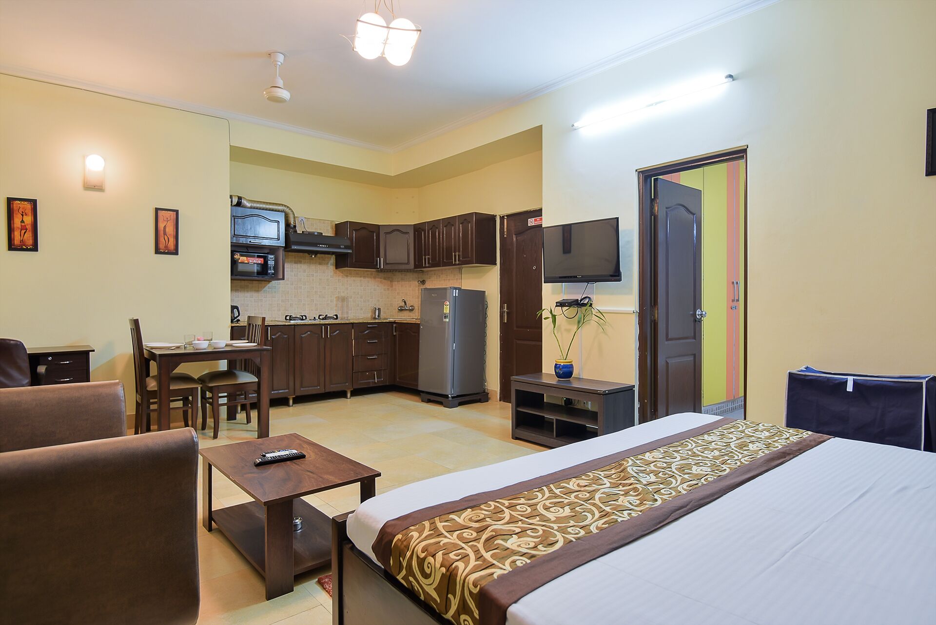 Bedchambers Serviced apartment in Sushant lok