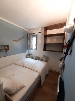 1 chambre, lit parapluie