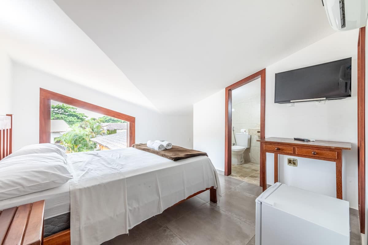 Habitación básica con 2 camas individuales | Minibar, wifi gratis y ropa de cama