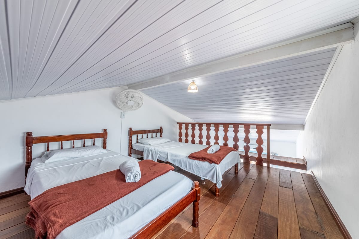 Habitación familiar | Minibar, wifi gratis y ropa de cama