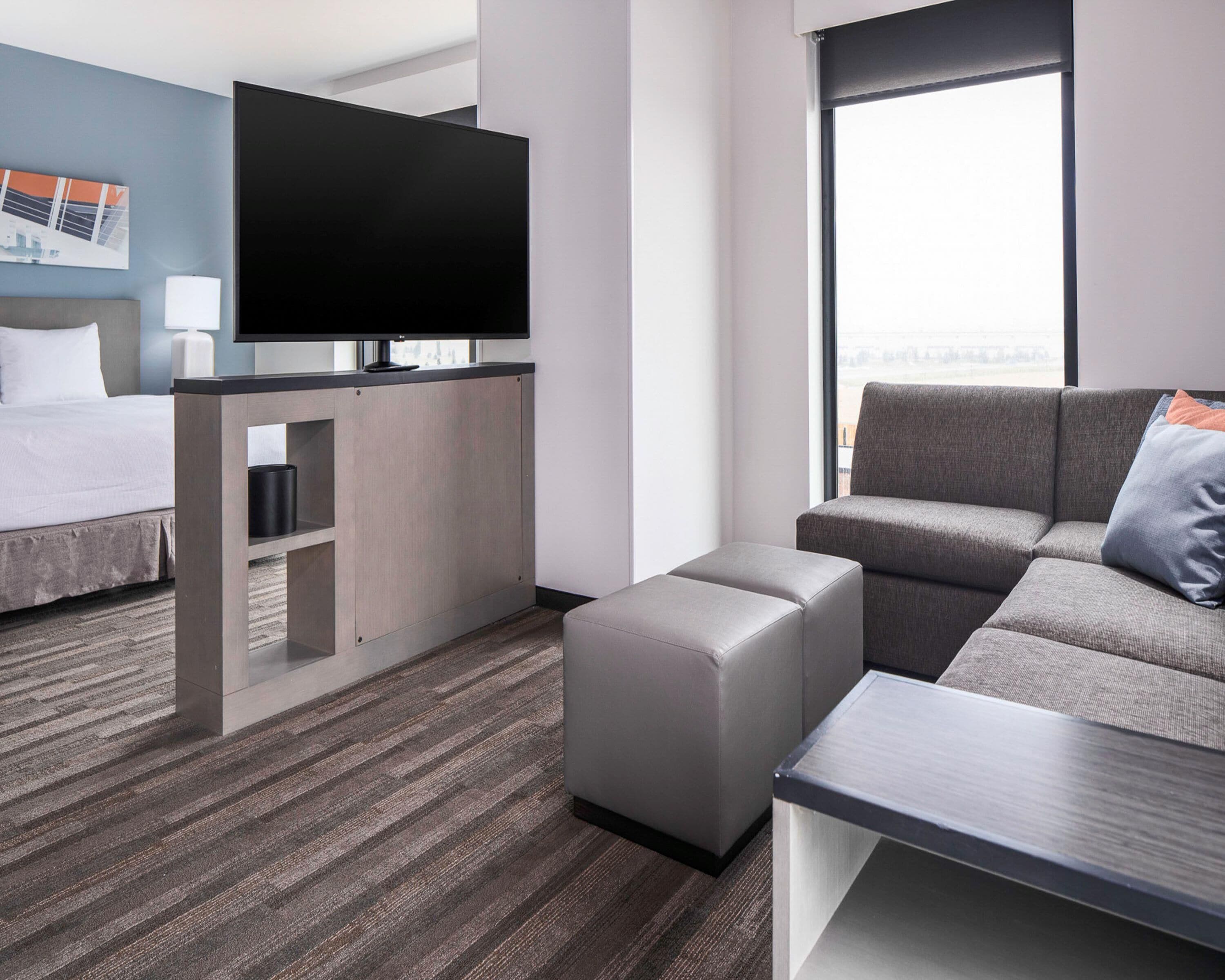 Studio Suite, 1 King Bed with Sofa bed | In-room safe, soundproofing, free WiFi, bed sheets