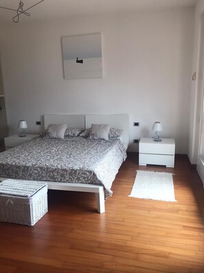 3 chambres, fer et planche Ă repasser, Wi-Fi gratuit, draps fournis