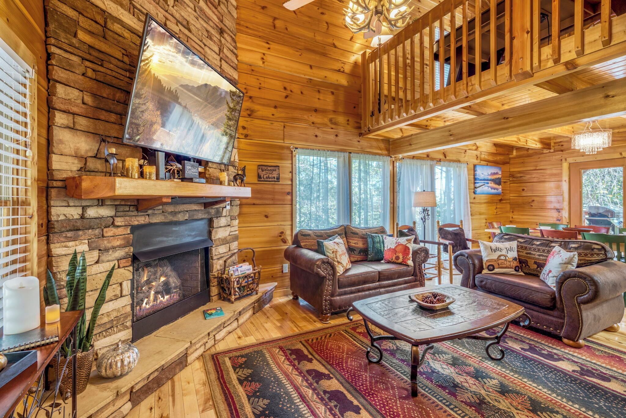 Smart-tv, een open haard, videospelletjes en een dvd-speler