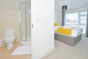 シャワー、タオル