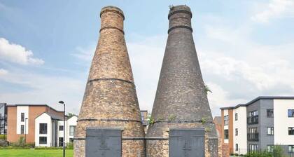 Regal House Summary: