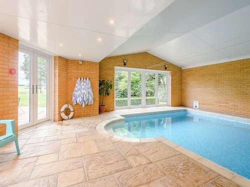 5 bedroom accommodation in Great Bircham, near Brancaster