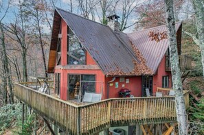 Exterior - Rustic Chalet w/ Fire Pit, Hot Tub & Wet Bar! (Gatlinburg)