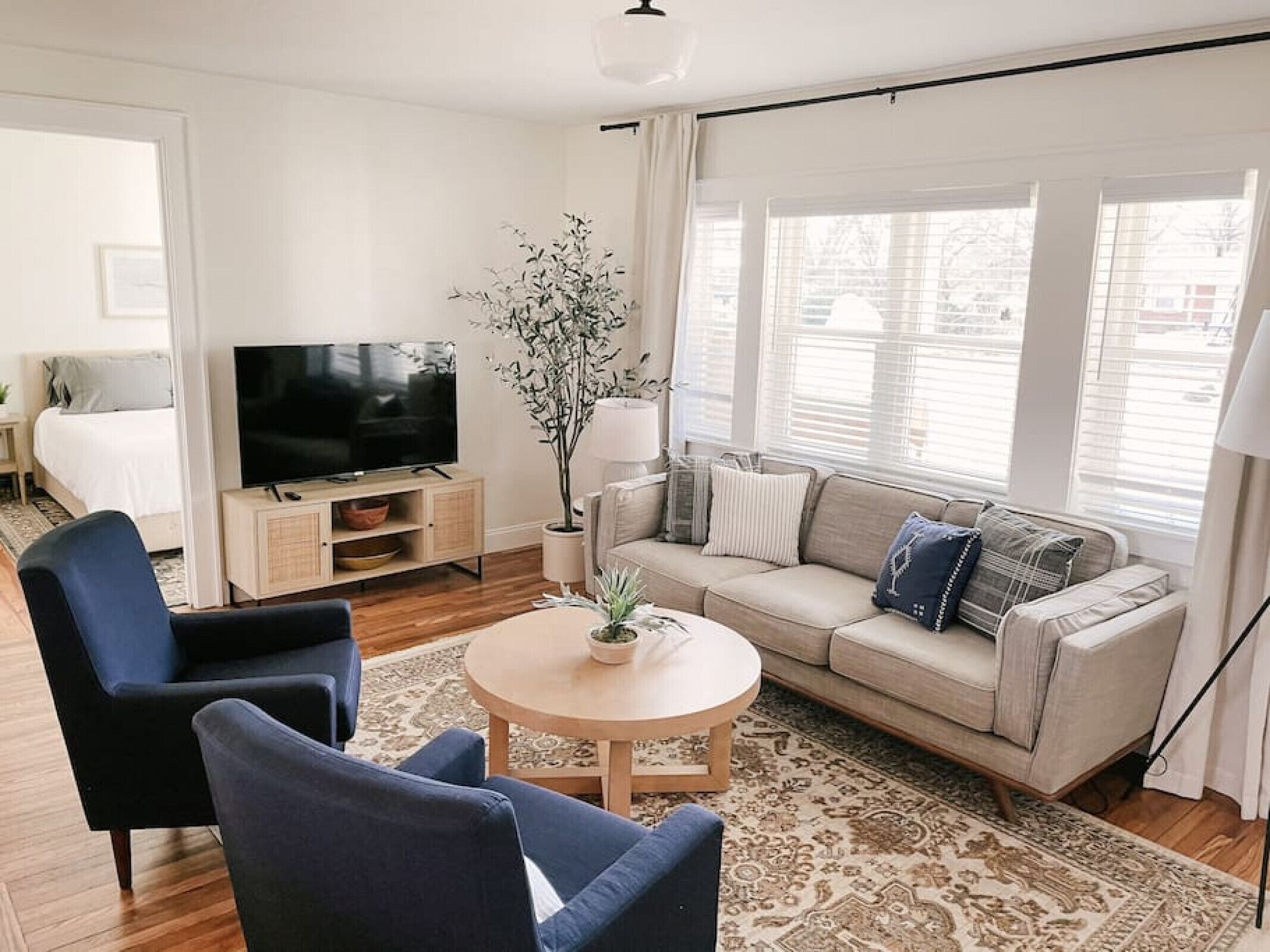 Revived Schoolhouse near Downtown & UT Campus