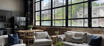 City Loft w/ View of Gay St