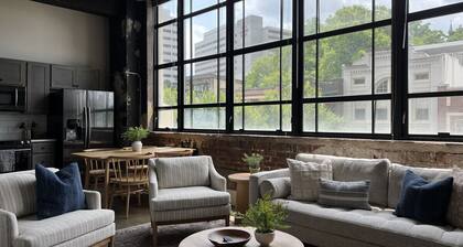 City Loft w/ View of Gay St